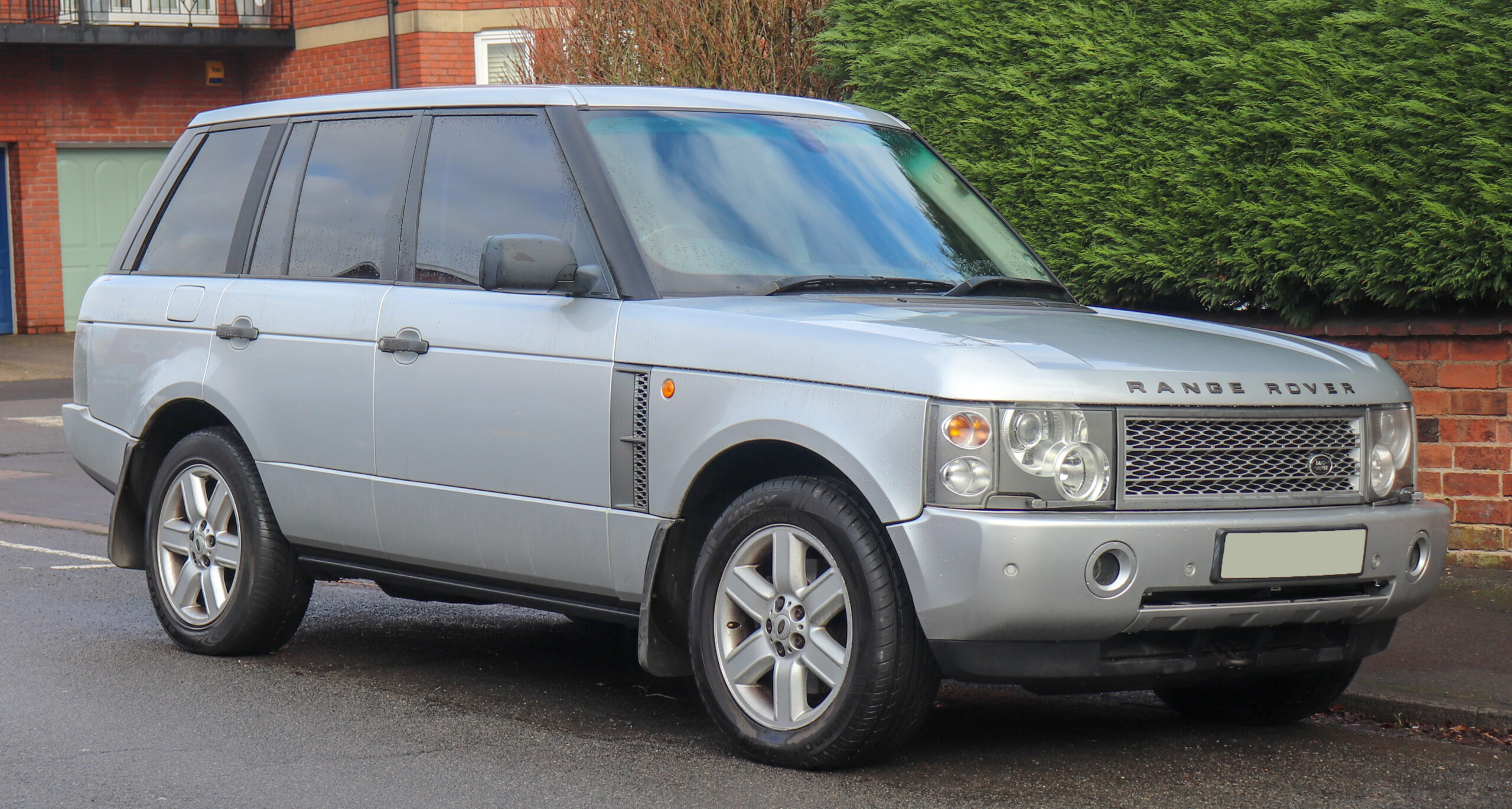 diferencia entre land rover y range rover